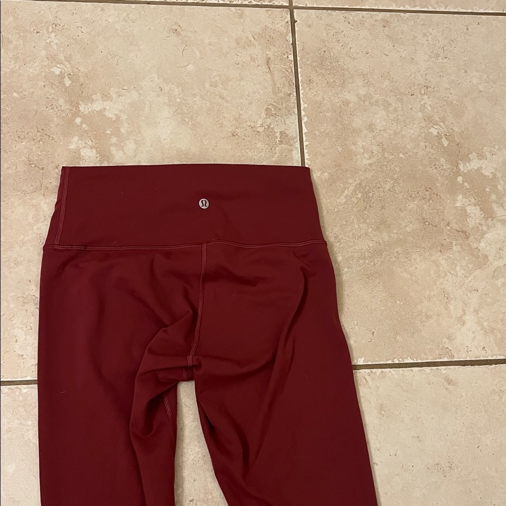 Lululemon Athletica Burgundy Wunder train leggings size 8 - Picture 4 of 4